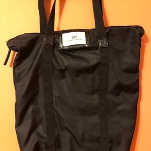 Day birger et Mikkelsen bag